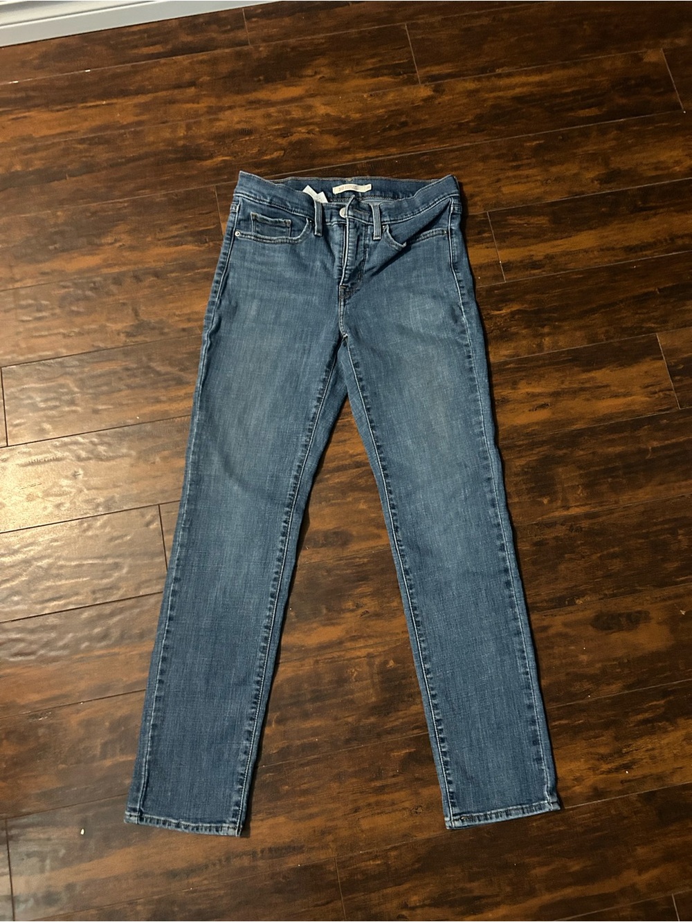 Levi's Women's Medium Blue Skinny Jeans